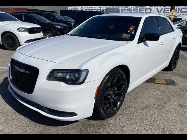 2019 Chrysler 300 Touring