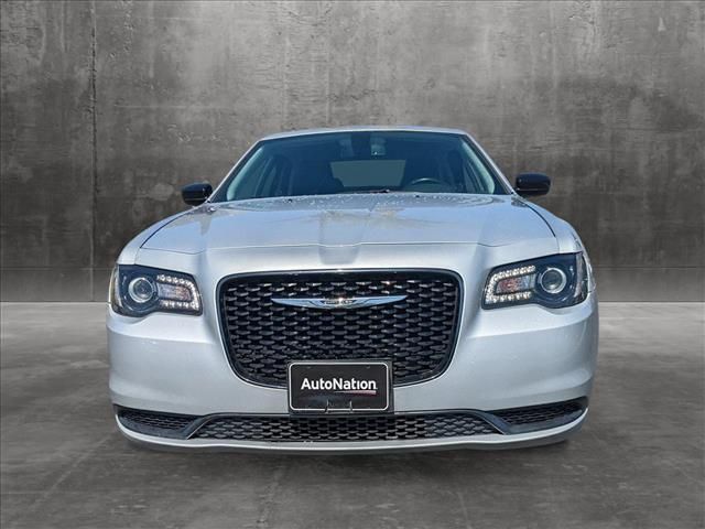 2019 Chrysler 300 Touring