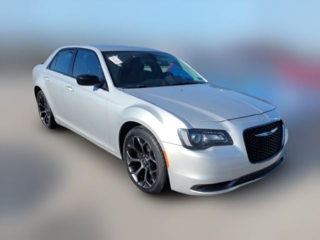 2019 Chrysler 300 Touring