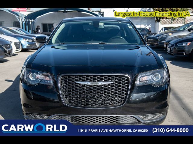 2019 Chrysler 300 Touring