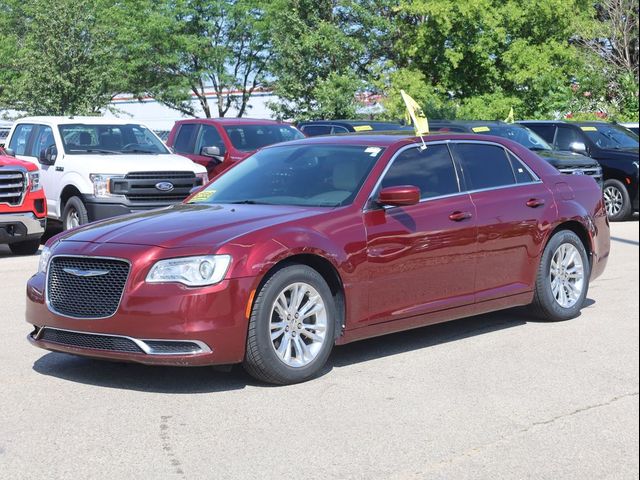 2019 Chrysler 300 Touring L