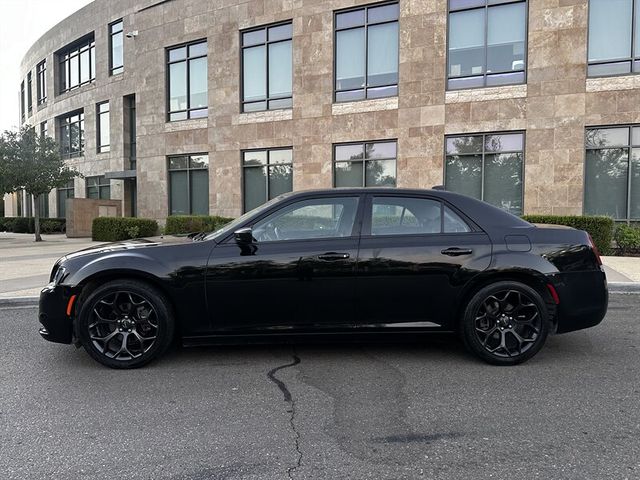 2019 Chrysler 300 Touring