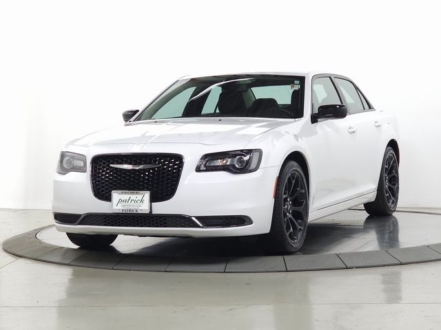 2019 Chrysler 300 Touring