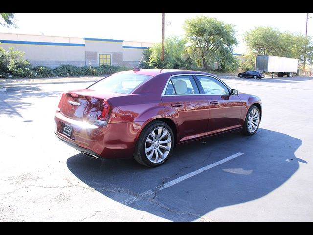 2019 Chrysler 300 Touring