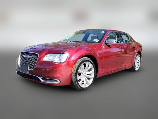 2019 Chrysler 300 Touring