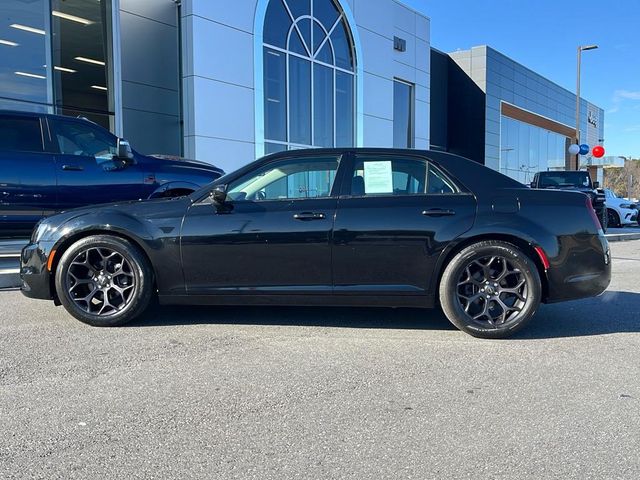 2019 Chrysler 300 Touring