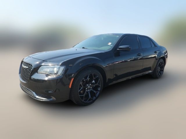 2019 Chrysler 300 Touring