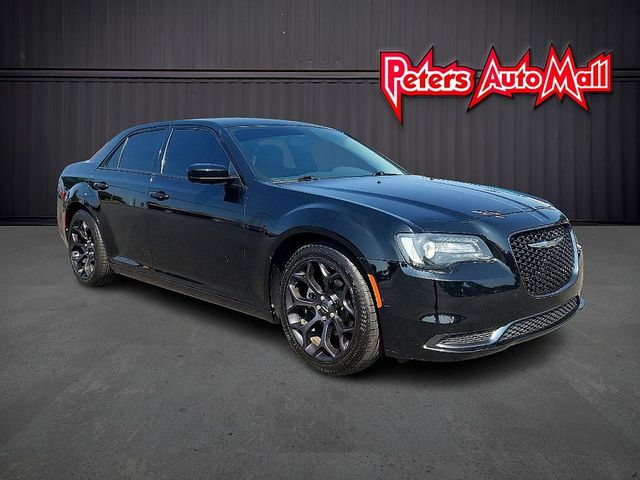 2019 Chrysler 300 Touring