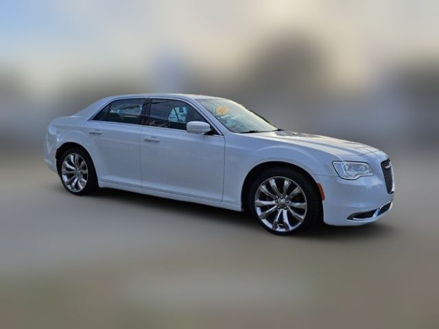 2019 Chrysler 300 Touring