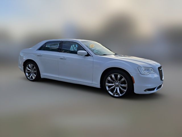 2019 Chrysler 300 Touring