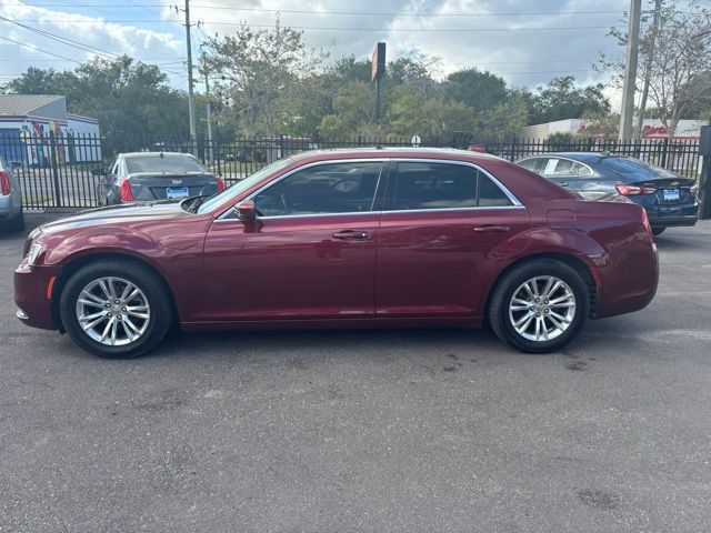 2019 Chrysler 300 Touring L