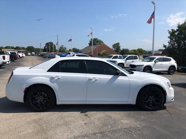 2019 Chrysler 300 Touring