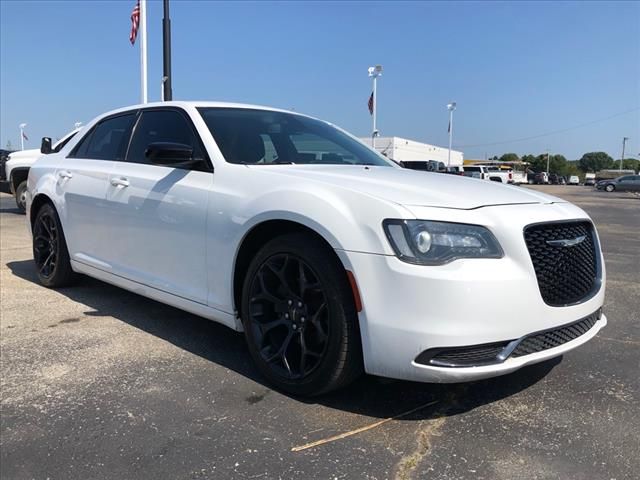 2019 Chrysler 300 Touring