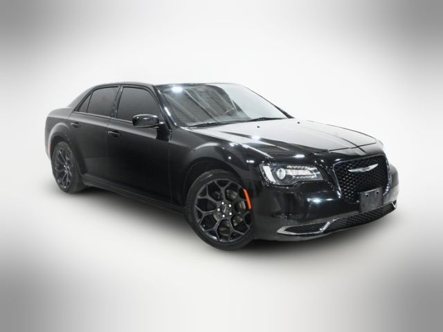 2019 Chrysler 300 Touring