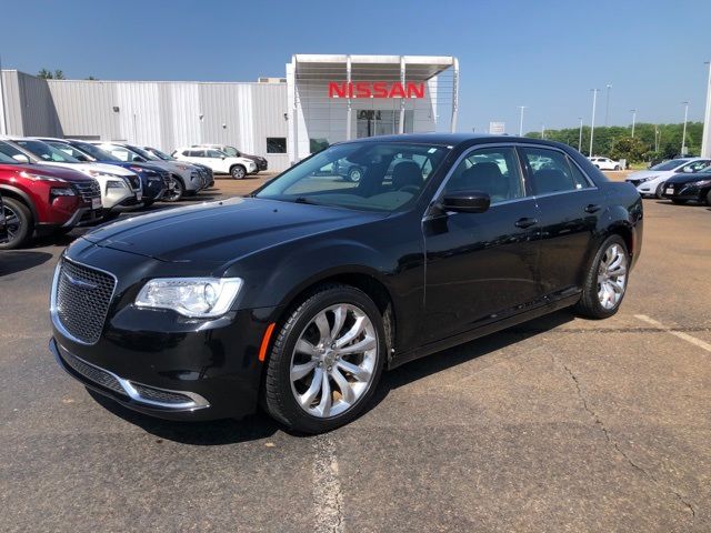 2019 Chrysler 300 Touring L