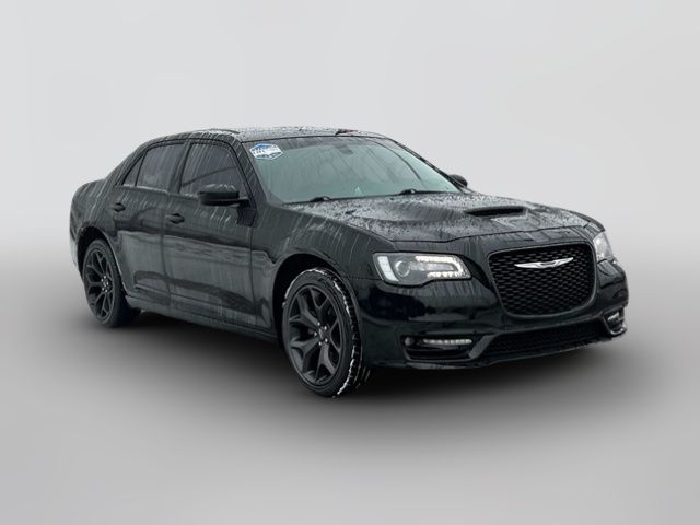 2019 Chrysler 300 Touring