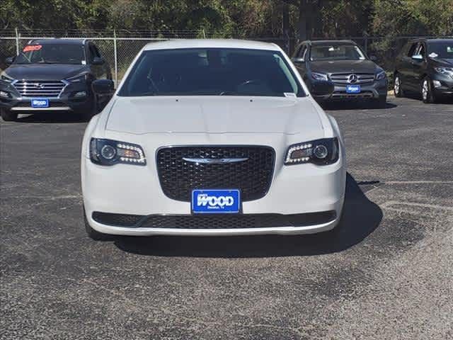 2019 Chrysler 300 Touring