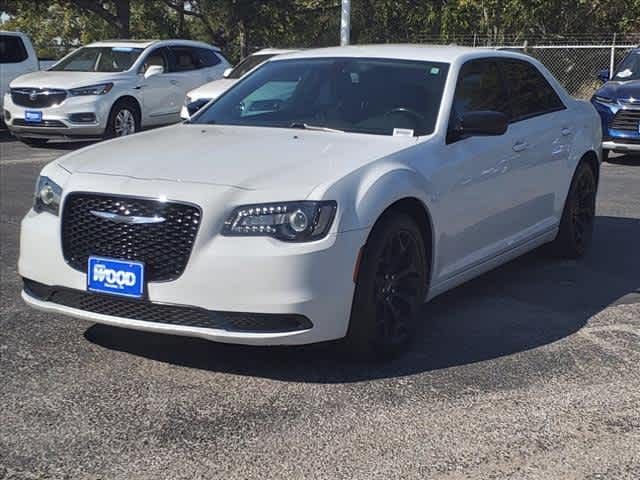 2019 Chrysler 300 Touring