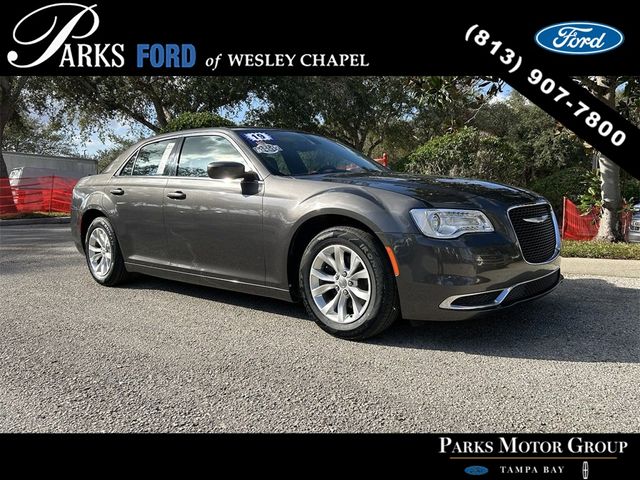 2019 Chrysler 300 Touring