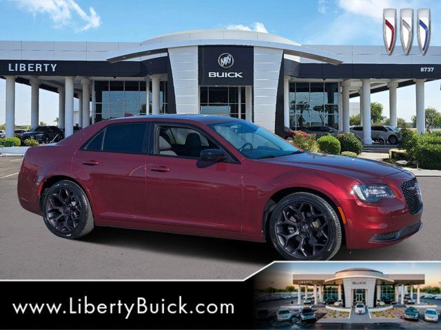 2019 Chrysler 300 Touring