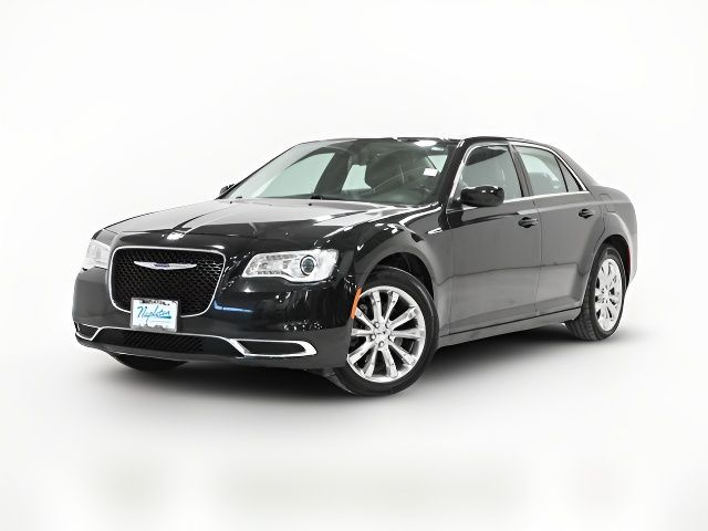 2019 Chrysler 300 Touring L