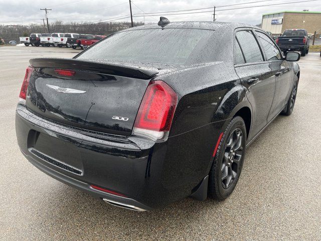 2019 Chrysler 300 Touring