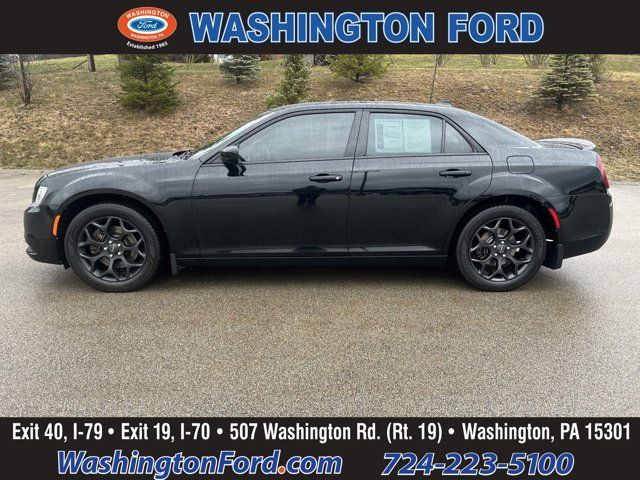 2019 Chrysler 300 Touring