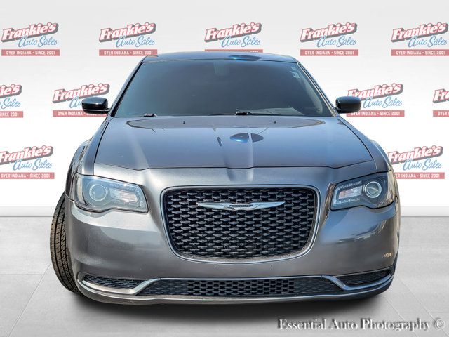 2019 Chrysler 300 Touring