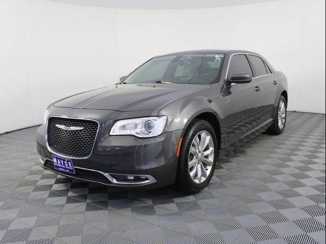 2019 Chrysler 300 Touring