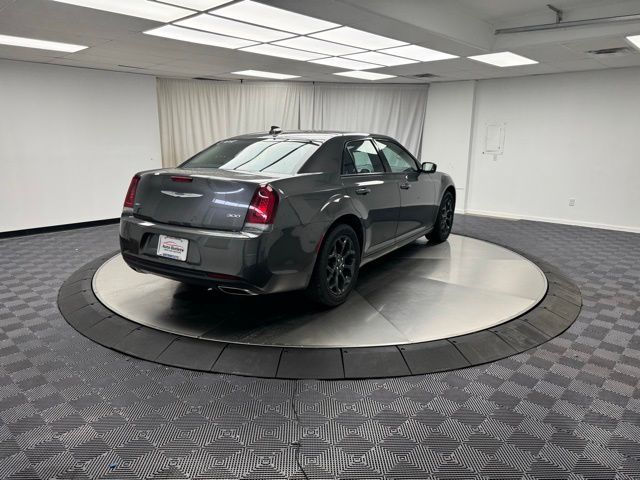 2019 Chrysler 300 Touring