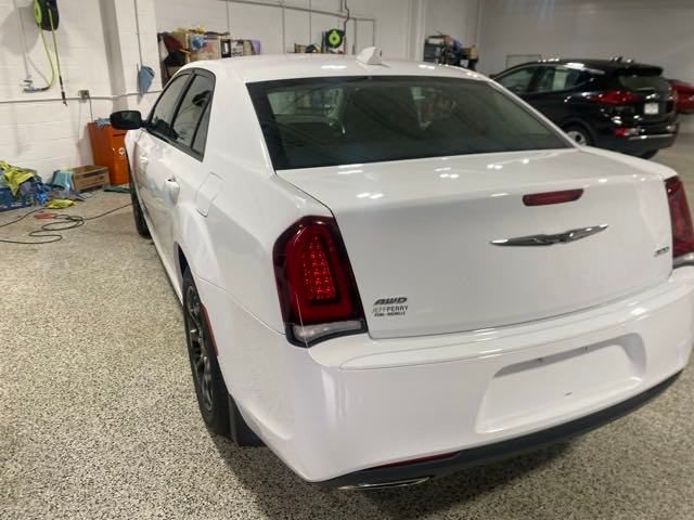 2019 Chrysler 300 Touring