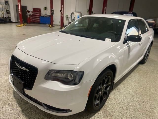 2019 Chrysler 300 Touring