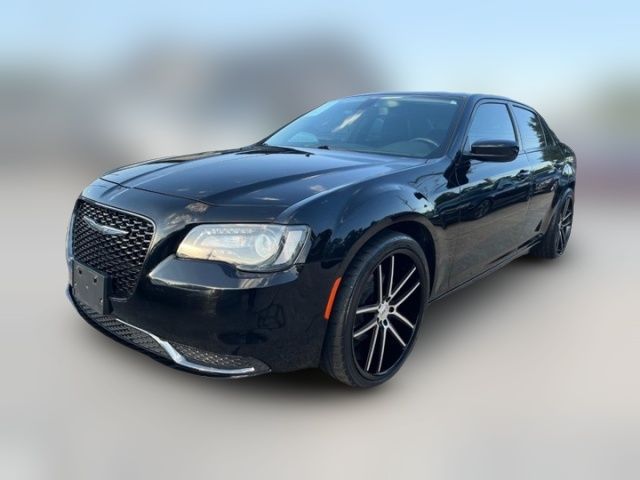 2019 Chrysler 300 Touring