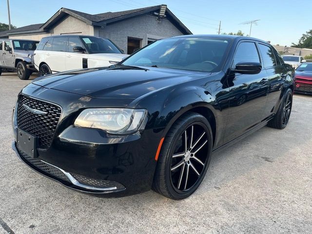 2019 Chrysler 300 Touring