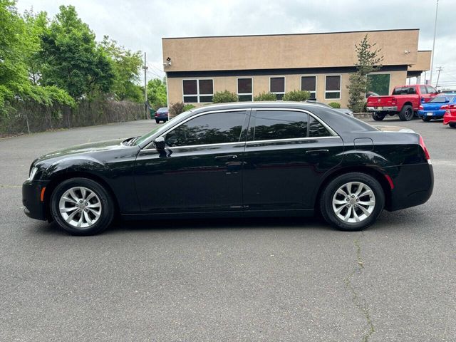 2019 Chrysler 300 Touring