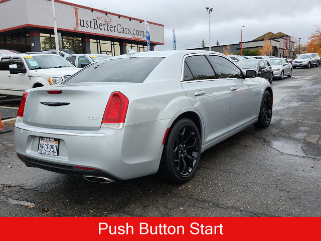 2019 Chrysler 300 Touring L