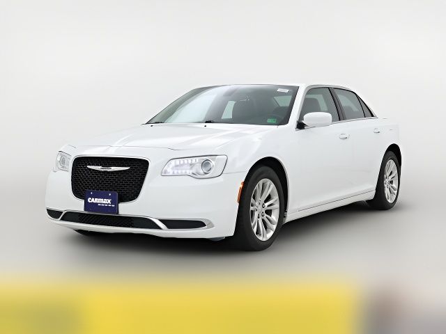 2019 Chrysler 300 Touring L