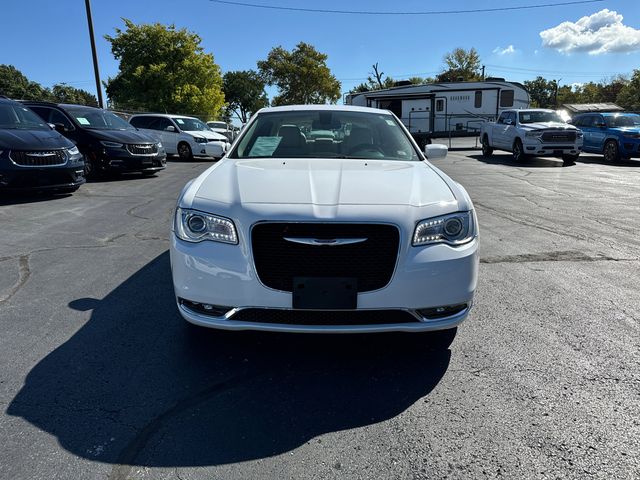 2019 Chrysler 300 Touring L