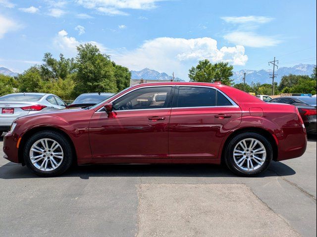 2019 Chrysler 300 Touring L