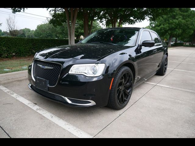 2019 Chrysler 300 Touring L