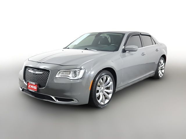 2019 Chrysler 300 Touring L