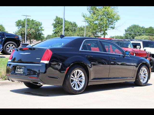 2019 Chrysler 300 Touring L