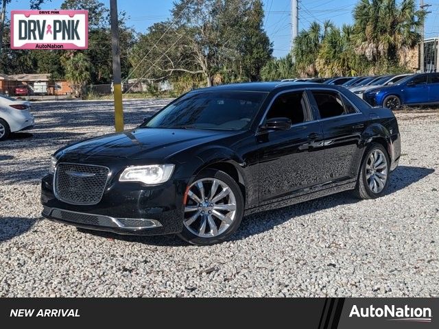 2019 Chrysler 300 Touring L