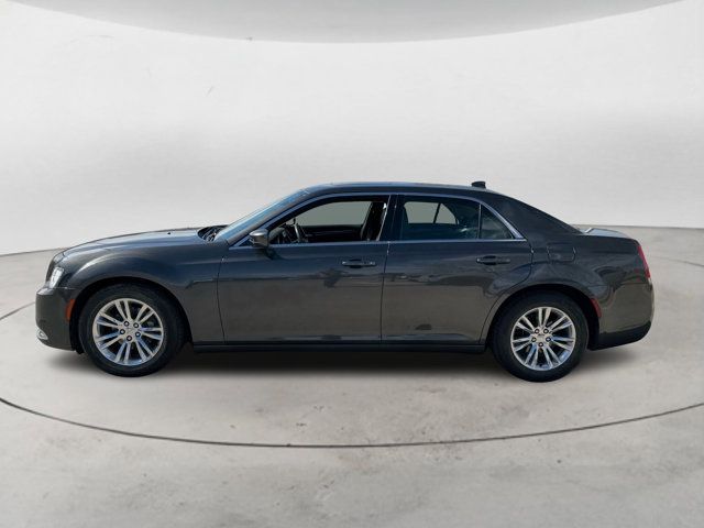 2019 Chrysler 300 Touring L