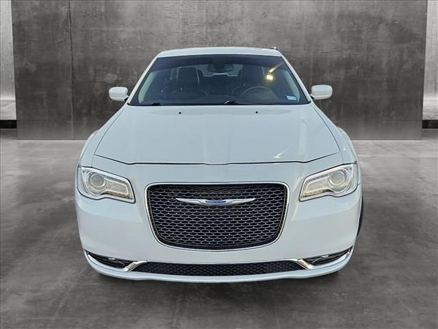 2019 Chrysler 300 Touring L