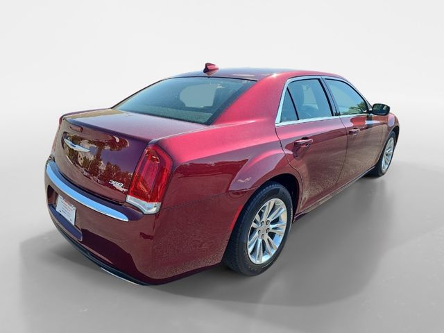 2019 Chrysler 300 Touring