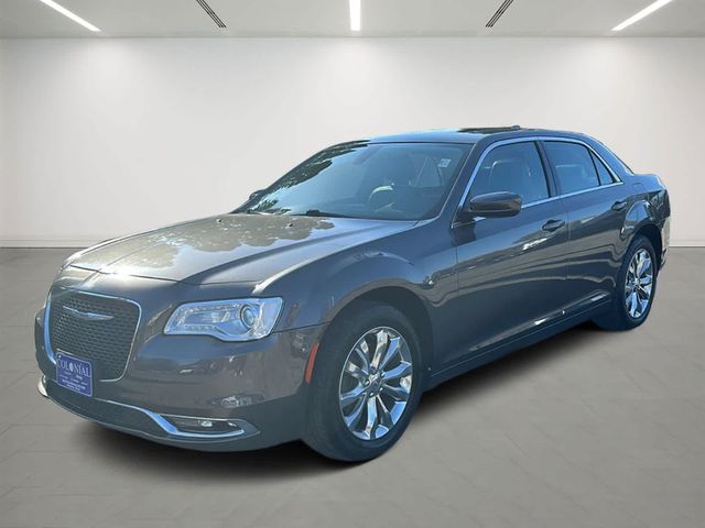 2019 Chrysler 300 Touring L