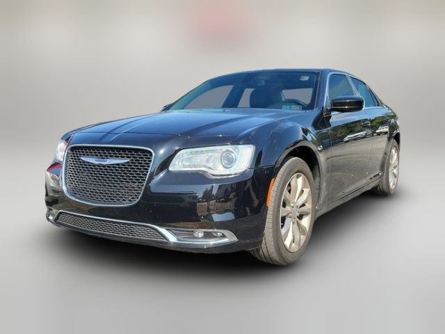 2019 Chrysler 300 Touring L