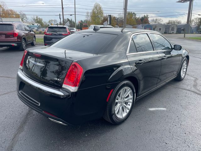 2019 Chrysler 300 Touring L