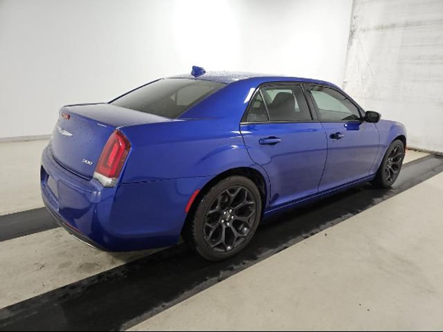 2019 Chrysler 300 Touring